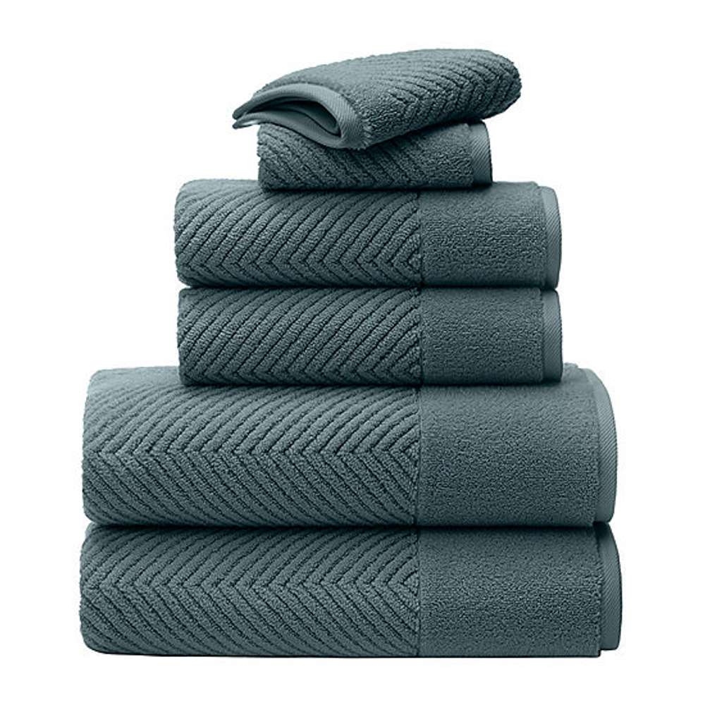 China Wholesale Fieldcrest Luxury Bath Towels European Bath Towels for Home  Hotel Traveling SPA - China Bath Towel and Cotton Beach Towel price